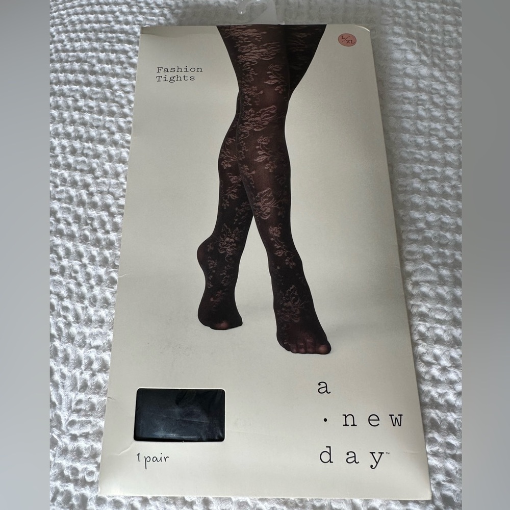 a new day Fashion Tights - NWT